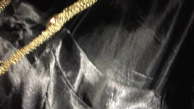 Another video of walking outside in high heels.