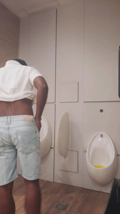 Kamar mandi umum gay | Klip 1