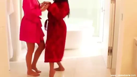 Exotic Erotic Lesbians Kiss And Lust Together