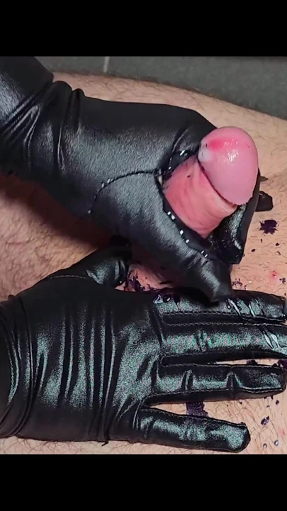 Episch moment uit "Grip en Slip- Ultieme aftrekbeurten-De Meester Handen"
