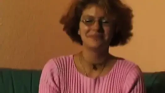 Sie macht casting, während ihr ehemann zuschaut