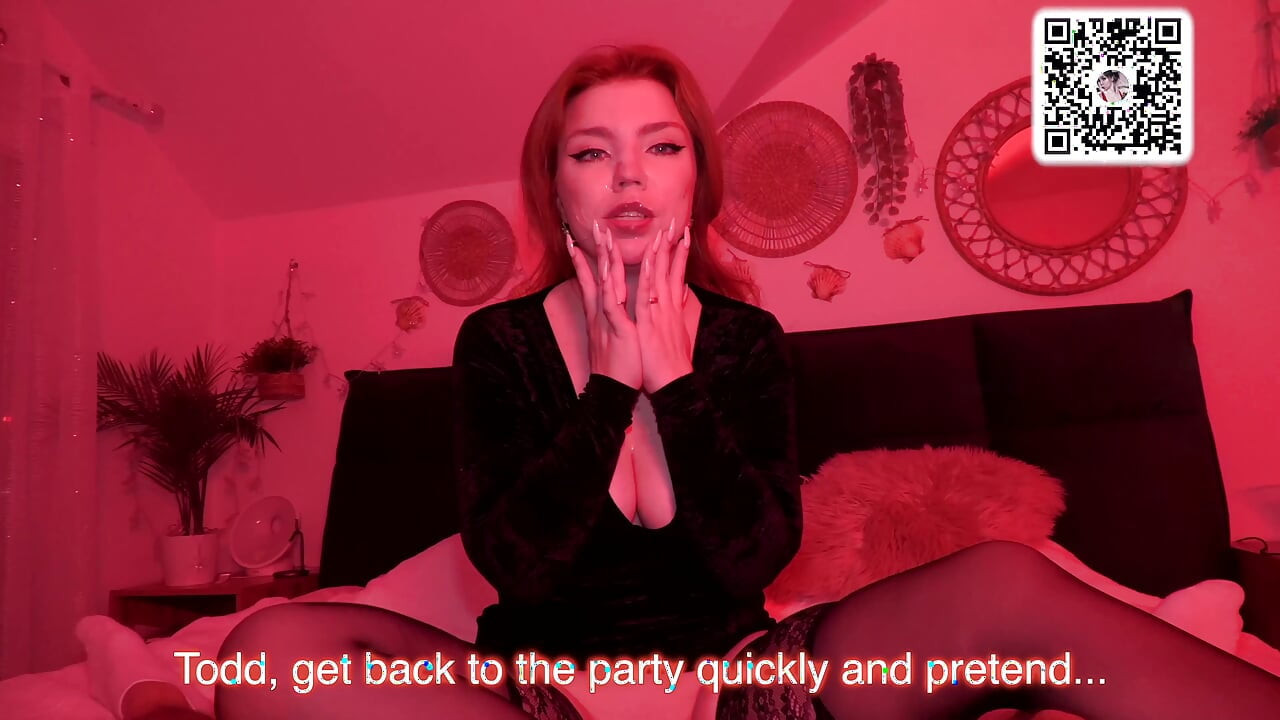 Femeia mea șefă a decis să mă răsplătească cu sex! Am ejaculat pe fața ei!