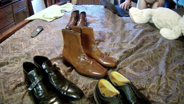 Florsheim Boots Need a Daddy to Fill Them