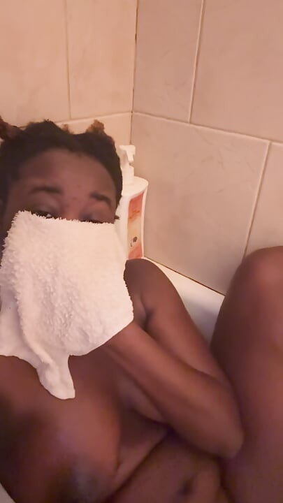 Blonde Ebony (Alliyah Alecia)