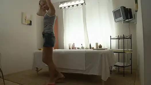 Juicy Blonde Nympho Hailey Was Recomended to Visit Special Massage Parlor