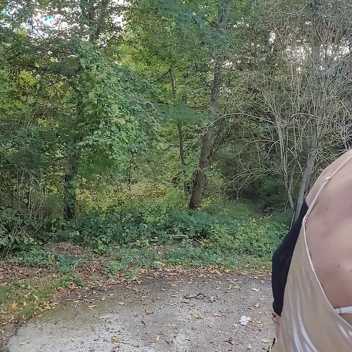Exhibit P🚗U B L I C en Pute on a Parking Lot in the Forest, at La Faisanderie 91. Fanciful Tights, Thong [4sep25] Meet CoKiiNE! VaneSsaBiTCHx