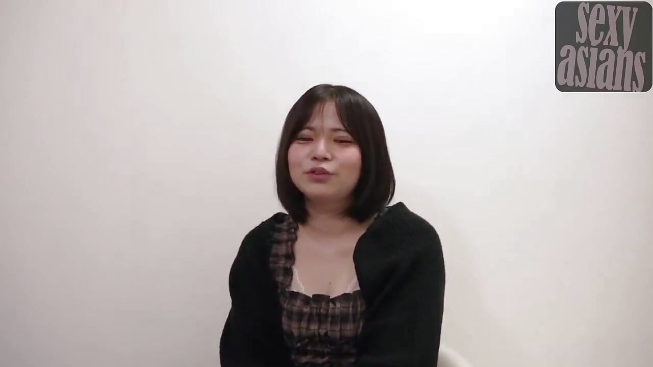 脸露出可爱的自由精神业余到达准备一个秘密和令人兴奋的冒险