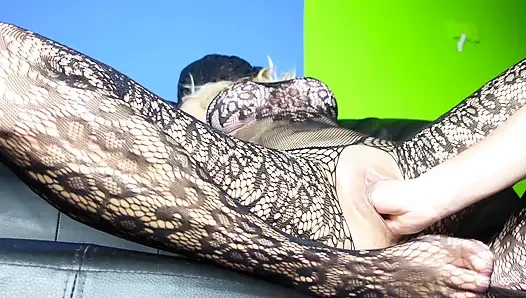 Beine einführen, riesig, sprühend, ihr erstes solch langes Spritzen, jemals selbstgemachte echte Aufnahme.