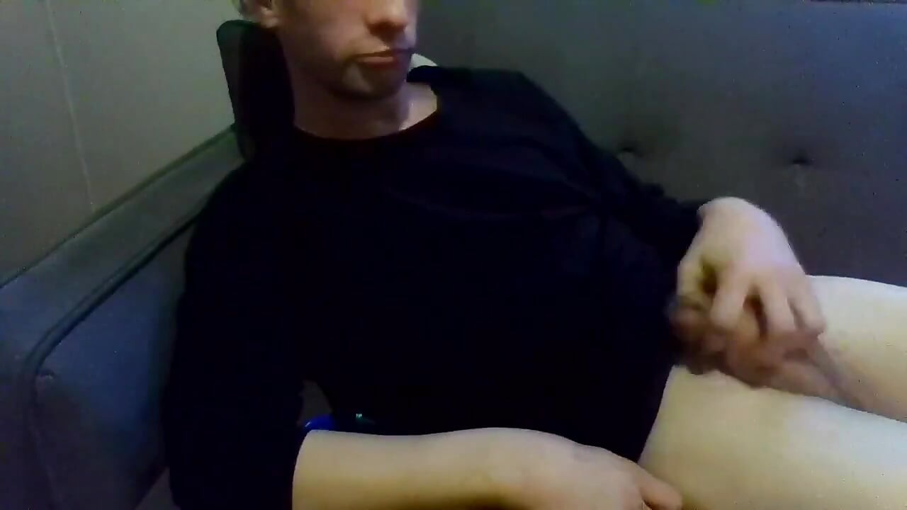 Пососи это, прямо перед тем, как я трахаю твою трахающуюся задницу!!