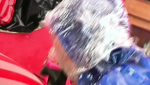 Seks threesome hot bareng cewek-cewek sange yang super hot!