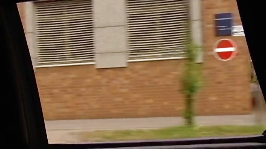 Seducție de supunere cu stăpâna în latex sado-maso