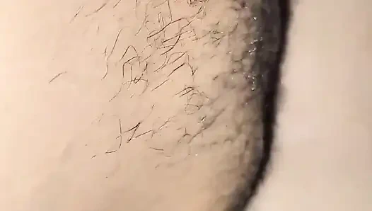 Kunjungan tak terduga dari seorang teman dan kami akhirnya bercinta