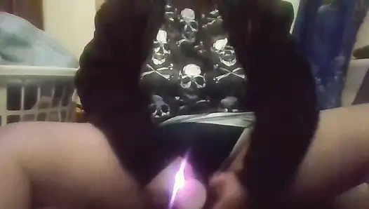 Schull gaun baru dan vibing pussy hot ketat