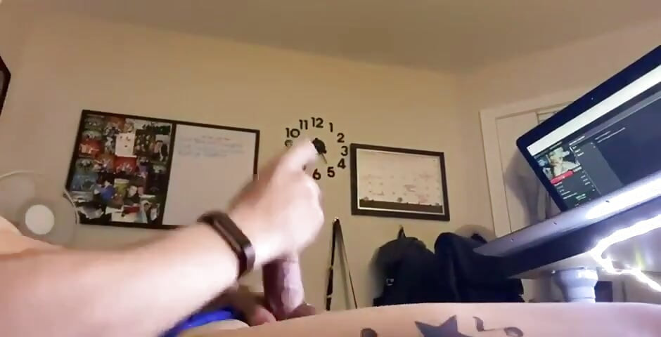 Can You Tell I Get Horny and Bored Often?