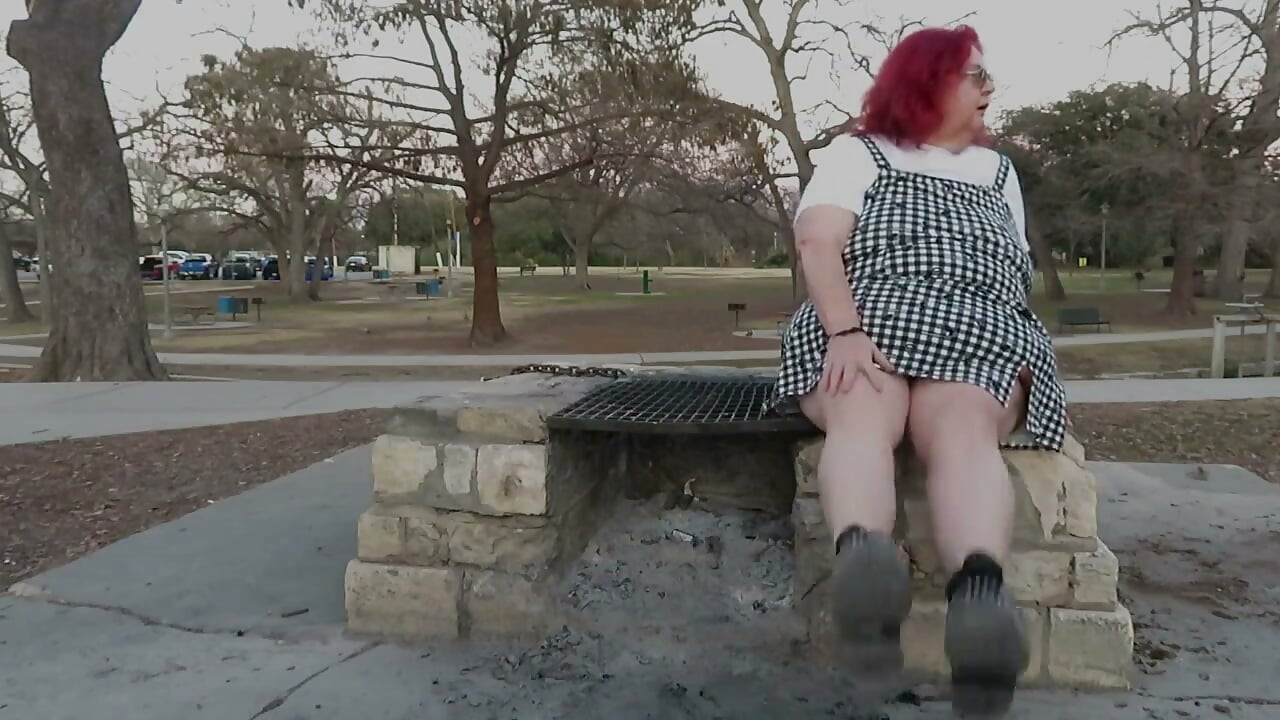 Bêtisier en bottes ! Jeu de rôle avec la maîtresse BBW Nursevicki