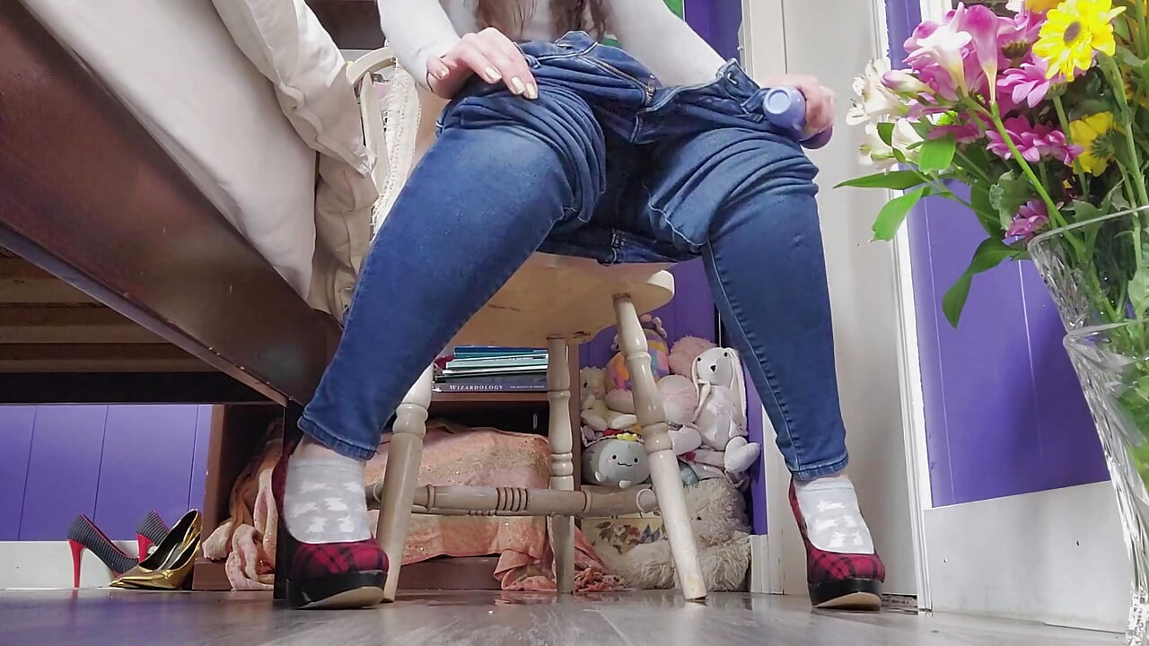 Hump in Heels and Jeans
