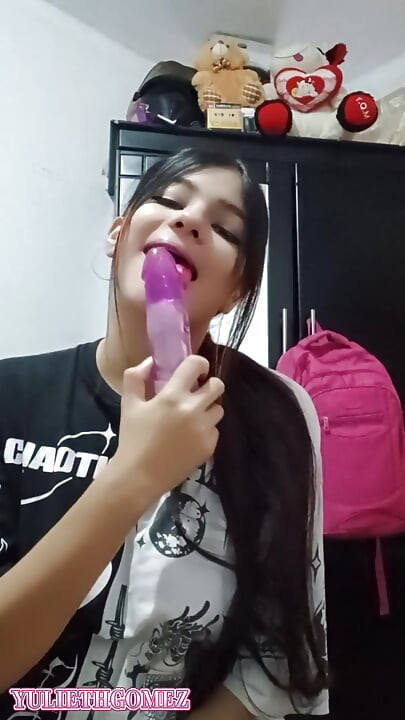 Video xâm nhập của Yulieth Gomez người Colombia