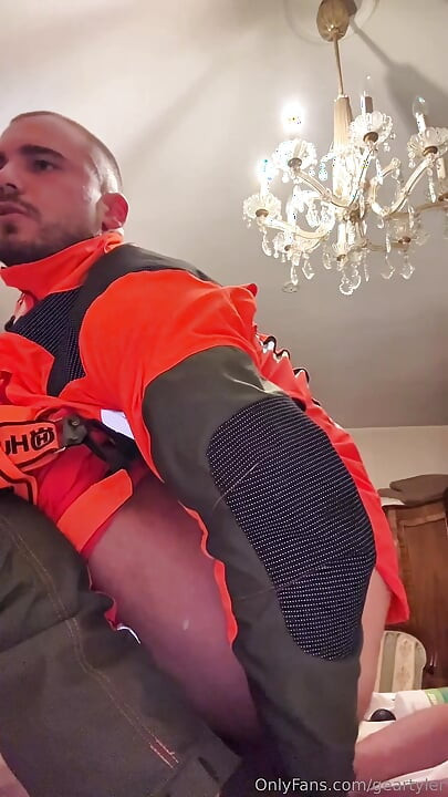 Tyler Blake HiVis workwear, muscle flex, dildo play, jerking off in gear.