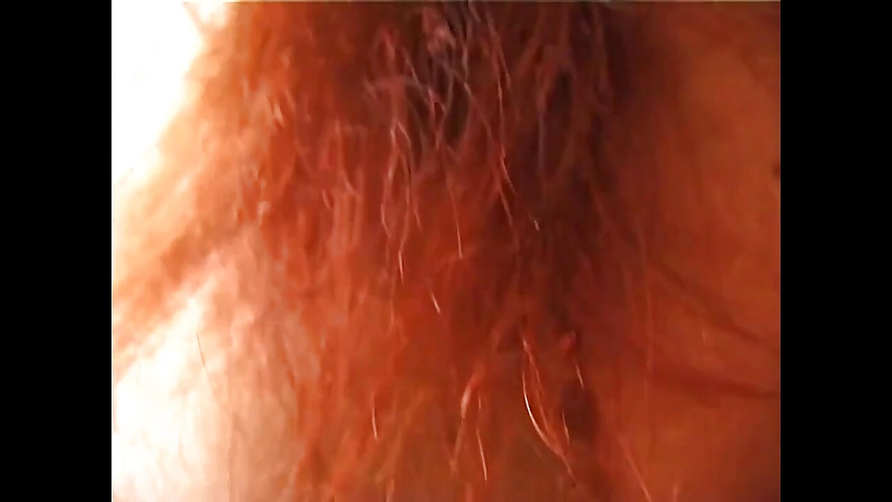 ムラムラしたヴィンテージ熟女が大きなアマチュアコックに素敵なフェラチオをします