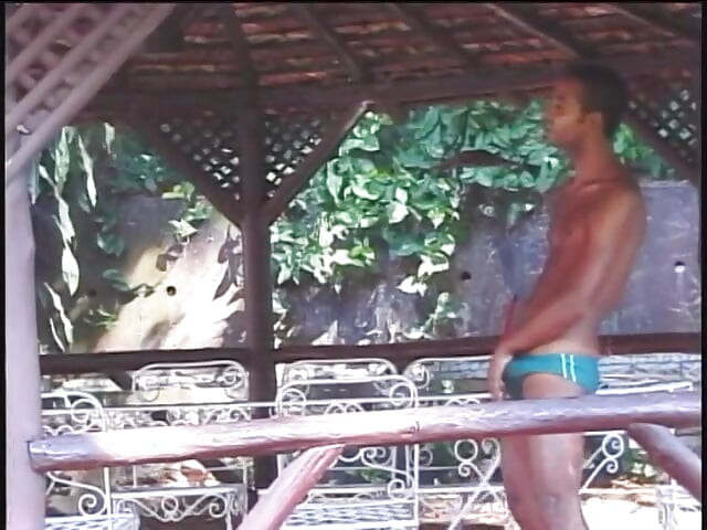 Bu iki sevimli adam sıkı çalışmadan sonra götten sikişmeyi seviyor