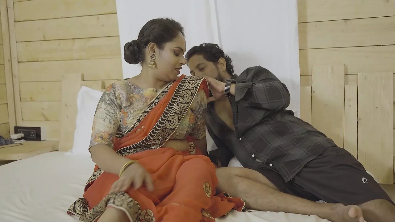 A HARDCORE SEX WITH PADOSHI BHABI