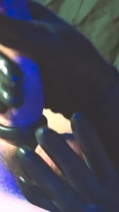 來自一隻非常壞的兔子的驚人頭交 |片段 1