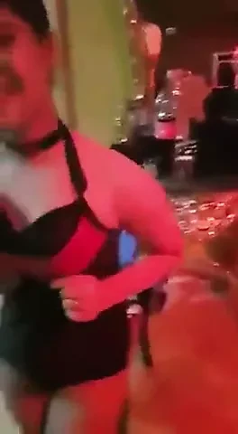 cuckold girl danc