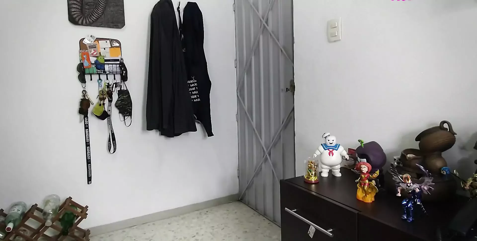 Pizzacı adama şaka yaptım ve boşalana kadar kendimi siktim