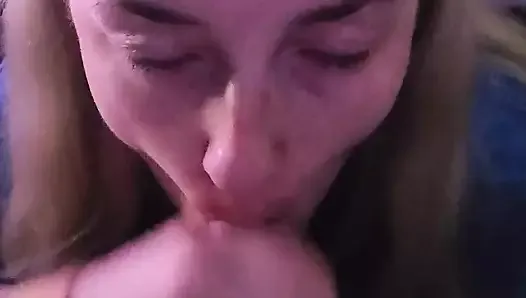 Sucking a hard cock before going to bed - Mama_Foxx94