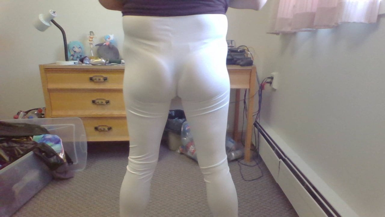leggings crossdresser