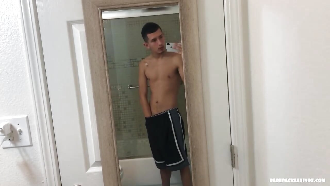 Latino dečko Roman Blake tuče se
