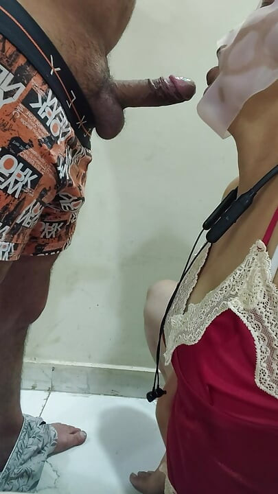 Kakak tiri ngentot mulut saudara tiri