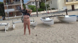 Sexy old whore shows her shaved cunt to others