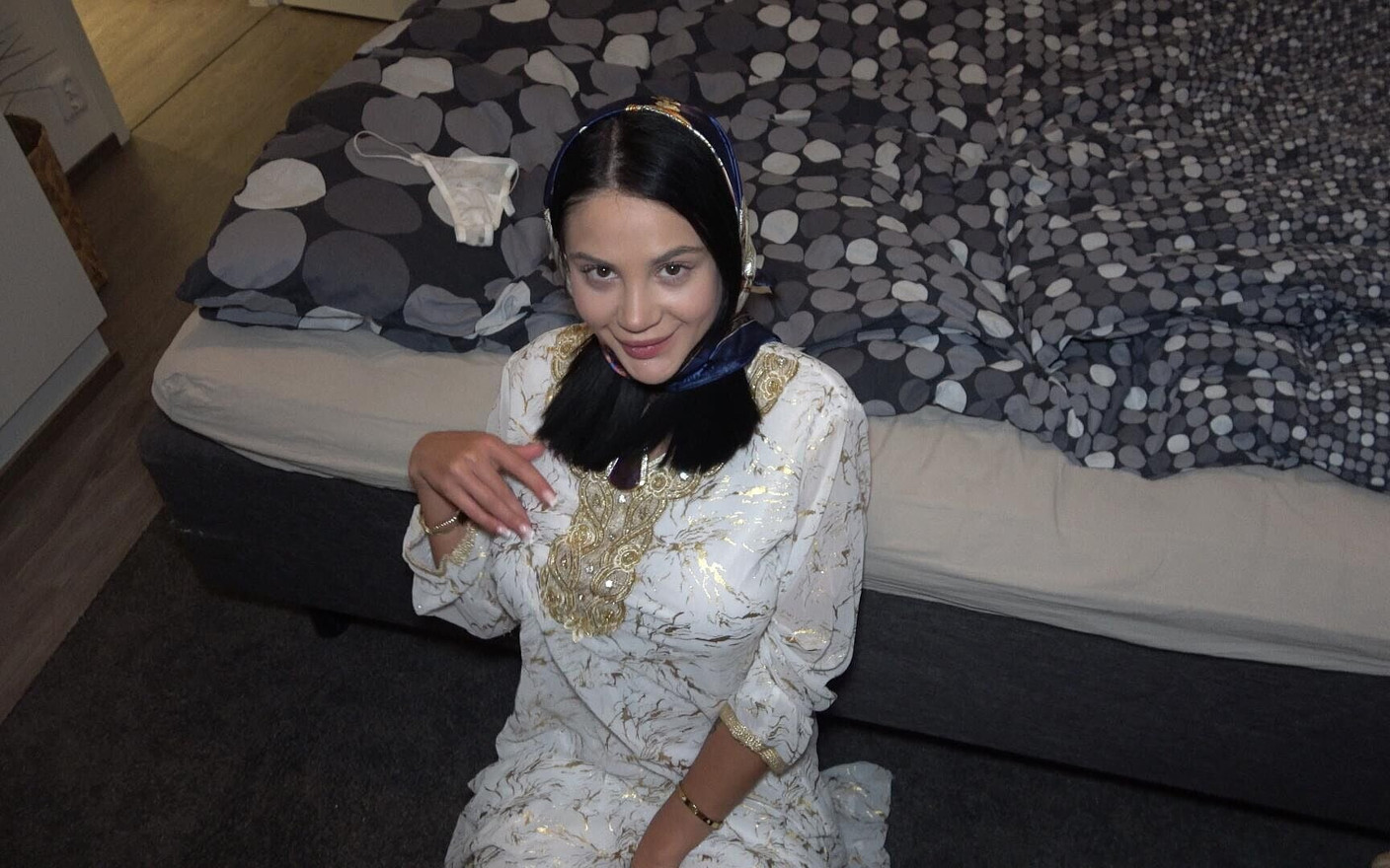POV - Romantic Hijabi Stepsister