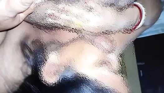 Bhabhi ko land chuswaya