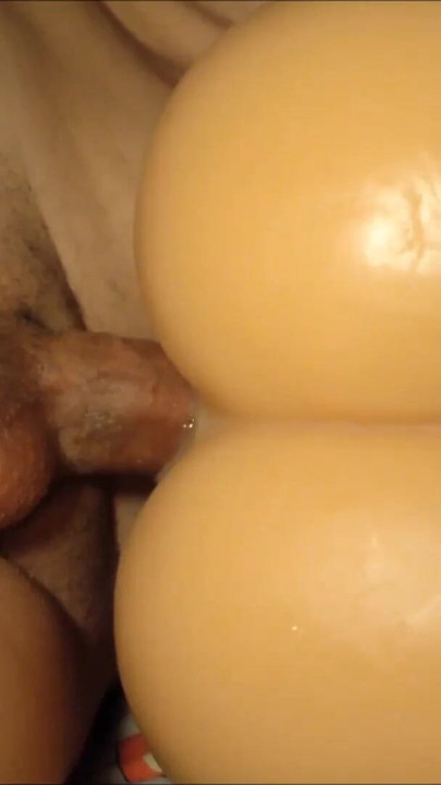 Συναισθηματική στιγμή από το "Sex Toy Quick Cum"