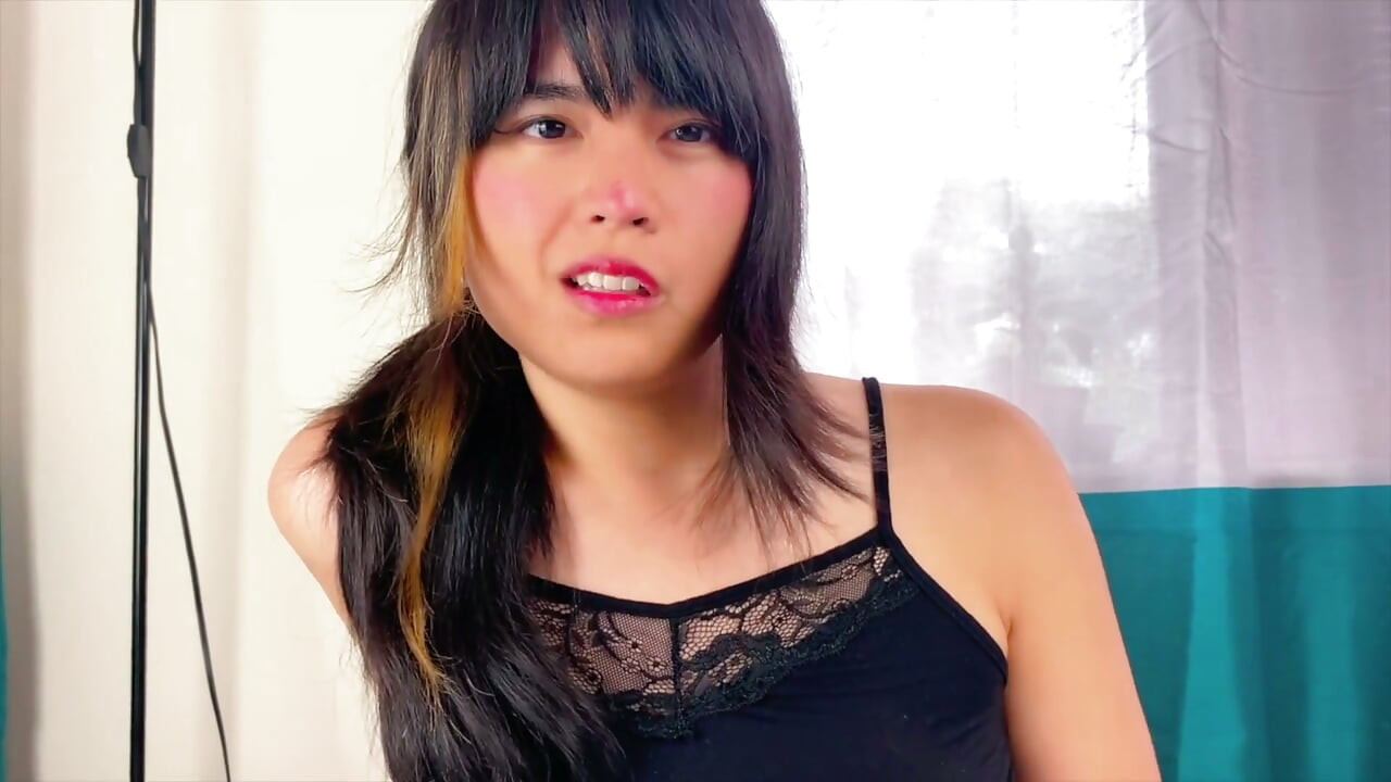 Nước sốt là ông chủ: chị kế thực phẩm femdom