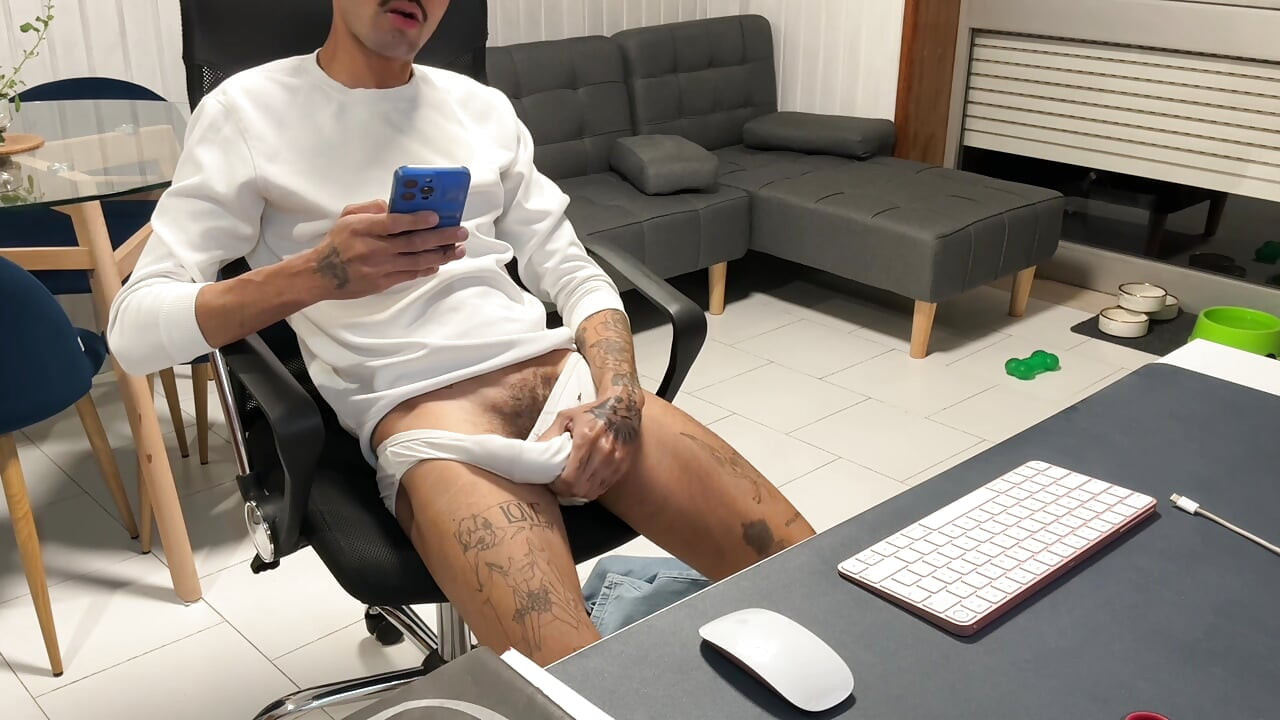 Skinny guy in jeans, pulls his dick out and jerks off on webcam.