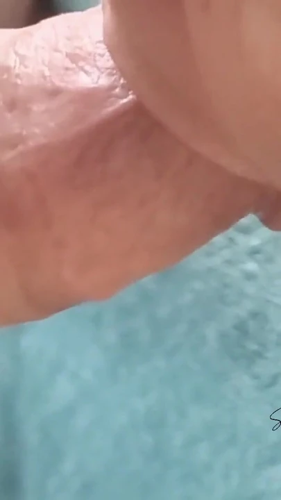 Must-see στιγμή από το "Nice BJ with Ball Play and Pulsating Oral Creampie"
