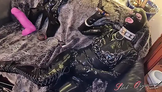 Оргазм-шлюшка Celeste в черном латексе, фетиш сигарой и мягкий разговор на немецком