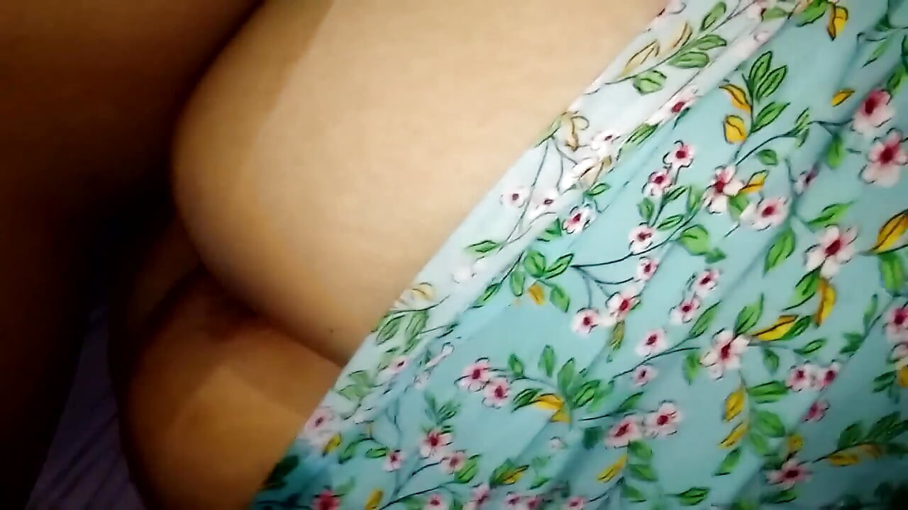 Nhân viên đụ trong giờ nghỉ của cô ấy