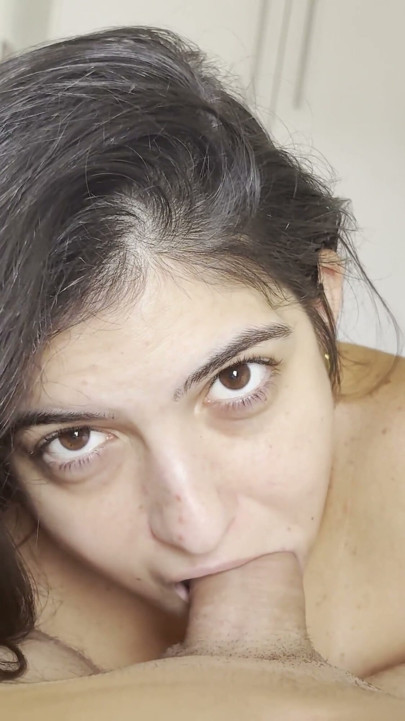 A good and natural blowjob to start the day | Clip 1