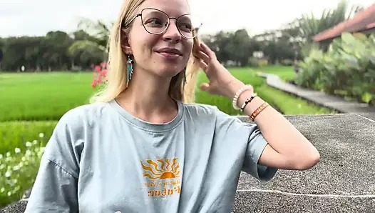 How an AI girlfriend can help you (or break you)