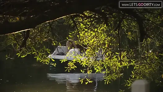 Hot girl rides a huge cock while out sailing in the dam