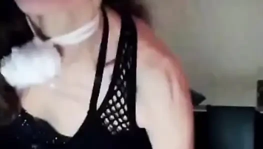 Поддразнивание и игрушка
