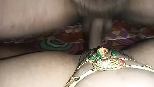 Radha Bhabhi Devar Ke Lad Ke Hand Se Pani Nikti, Desi Sexy Video, Sexy Video, Sex Video