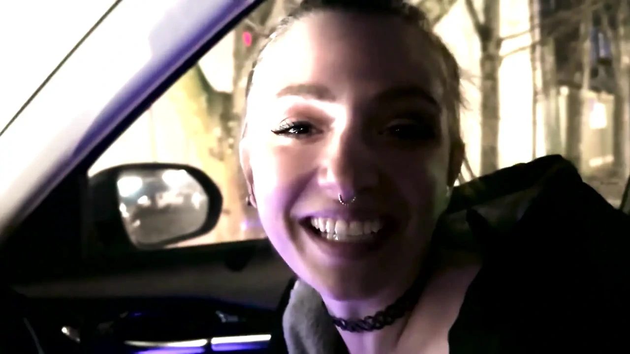 Bringing My Slutty Girlfriend to the Glory Hole