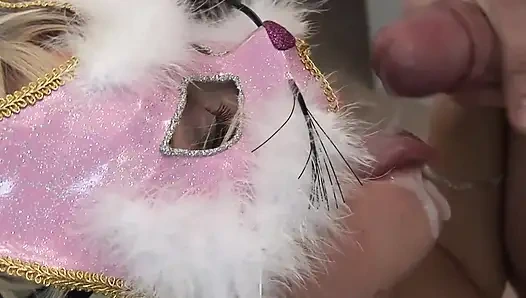 Edepsiz sarışın sürtük için sert çifte penetrasyon