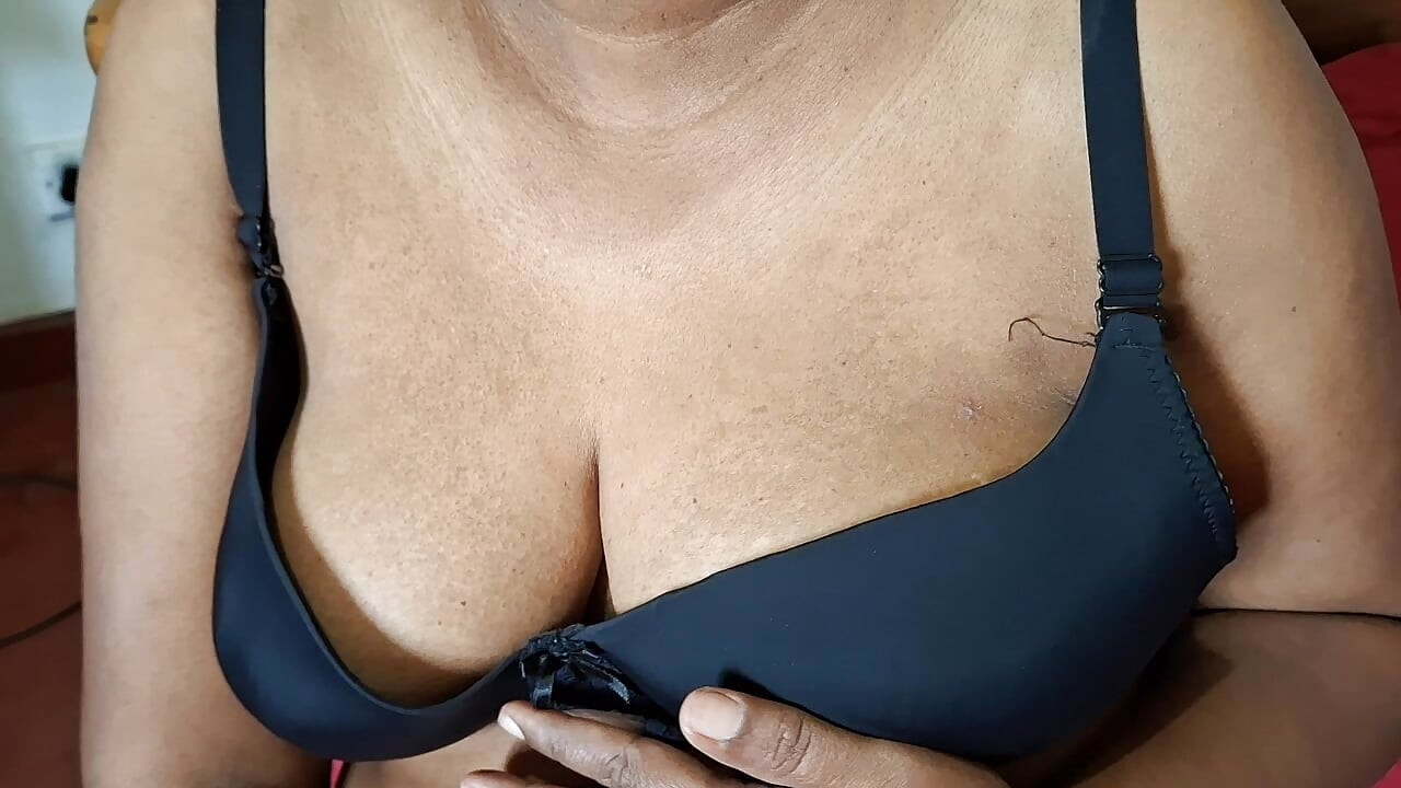 Une belle-mère infidèle excitée fait maison