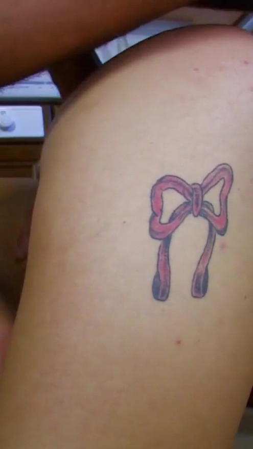 Tattooed girl sucks a dick while having sunglasses on | Clip 2